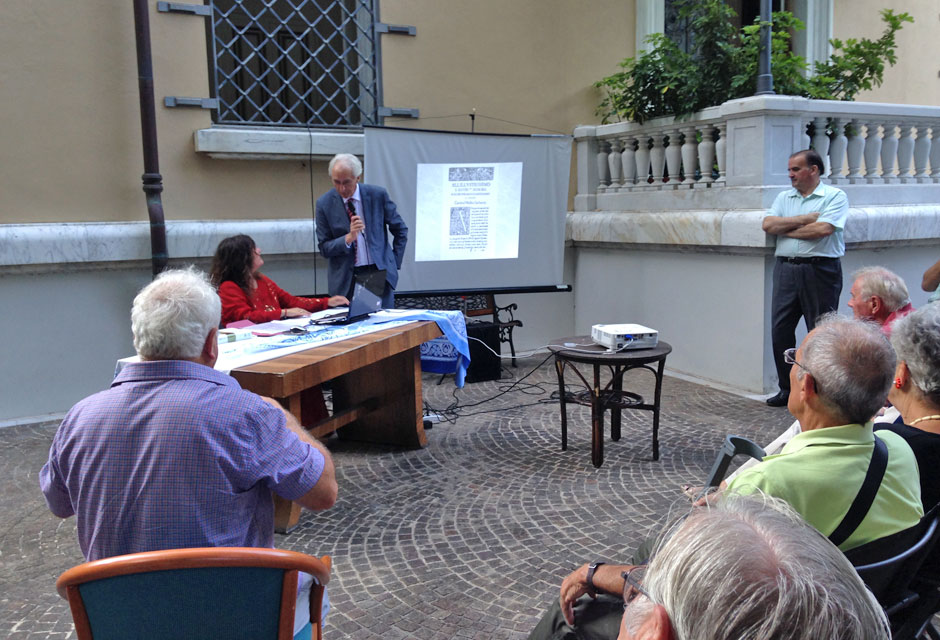 Michela Corsini e il sindaco di Seravezza Riccardo Tarabella (foto di Matteo Varisco)