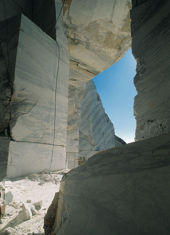 Monte Corchia, cava di marmo dei Tavolini<br />(©Erio Forli/Edizioni Monte Altissimo)