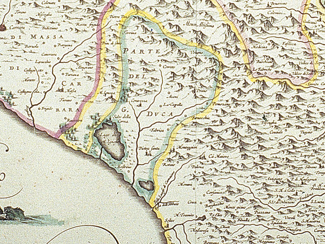 La Versilia Medicea (perimetrata in colore verde chiaro) in una carta del 1660